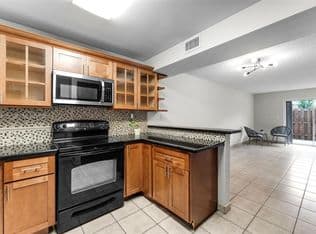 2+1 Townhouse — 14907 SW 80th St APT 115, Miami, 33193