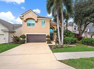 4-bedroom Single-Family Home — 76 Princewood Lane, Beach Gardens, 33410
