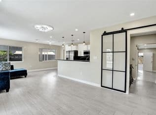 3+1 Müstakil ev — 3401 NW 7th St, Fort Lauderdale, 33311
