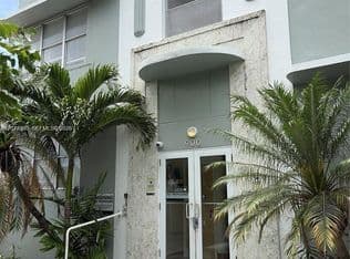 Condo — 900 Jefferson Ave APT 2, Miami Beach, 33139