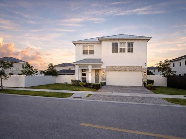 5+1 Müstakil ev — 22255 SW 132nd Ave #132, Miami, FL 33170