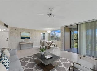 2+1 Condo — 1000 St Charles Place #305, Hollywood, 33026