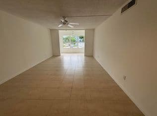 2+1 Condo — 2850 Somerset Drive #208l, Lauderdale Lakes, 33311