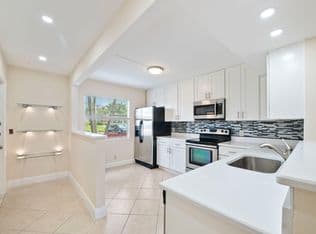 2+1 Condo — 1090 Guildford E #1090, Boca Raton, 33434