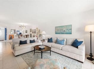 2+1 Condo — 9420 S Hollybrook Lake Drive #109, Hollywood, 33025