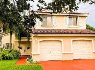 4-bedroom Single-Family Home — 19409 NW 24th Pl, Pembroke Pines, 33029