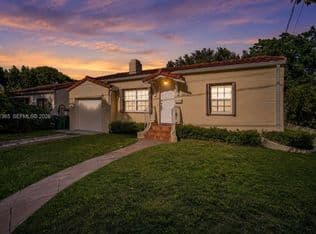 3+1 Müstakil ev — 1015 Cortez St, Coral Gables, 33134