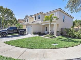 3-bedroom Single-Family Home — 1602 SE 20th Rd, Homestead, 33035