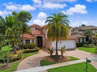 5-bedroom Single-Family Home — 18900 SW 32nd Ct, Miramar, 33029