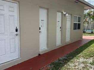 1+1 Condo — 2916 Funston St APT 47A, Hollywood, 33020