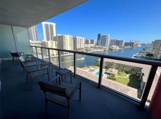 2+1 Condo — 2602 E Hallandale Beach Blvd #1105, Hallandale Beach, 33009