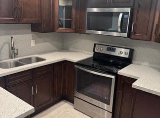 2+1 Condo — 7041 Environ Boulevard #326, Fort Lauderdale, 33319