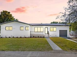 3-bedroom Single-Family Home — 2500 SW 23rd Ter, Miami, 33145