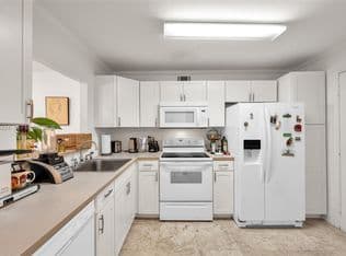 1-bedroom Condo — 1020 Meridian Ave APT 715, Miami Beach, 33139