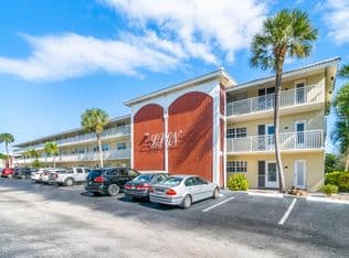2-bedroom Condo — 1951 NE 39th Street #131, Pompano Beach, 33064