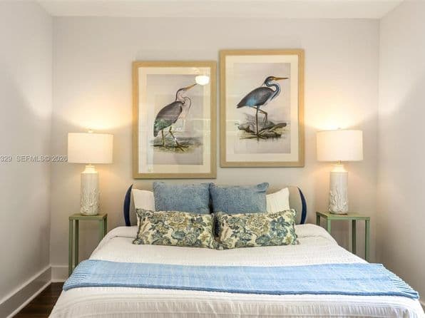 5+1 Müstakil ev — 7121 SW 63rd Ave, South Miami, FL 33143