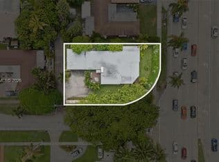 3+1 Müstakil ev — 3149 Hollywood Blvd, Hollywood, 33021
