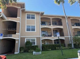 2-bedroom Condo — 200 SW 117th Ter #10103, Hollywood, 33025