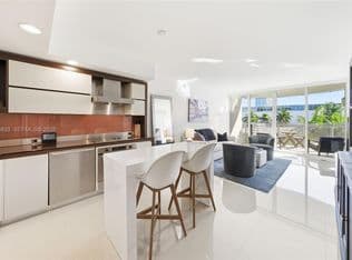 1-bedroom Condo — 2155 Washington Ct APT 303, Miami Beach, 33139