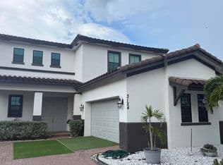 5-bedroom Single-Family Home — 3124 Streng Lane, Royal Palm Beach, 33411