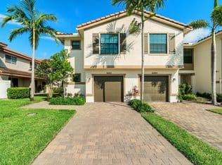 3+1 Townhouse — 6001 Woods Edge Circle, Riviera Beach, 33410
