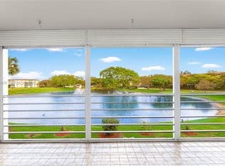 2+1 Condo — 4301 Martinique Cir APT H2, Pompano Beach, 33066