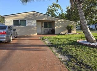 3-bedroom Single-Family Home — 6626 SW 1st Ct, Pembroke Pines, 33023