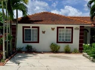 4-bedroom Single-Family Home — 18300 SW 143rd Ct, Miami, 33177