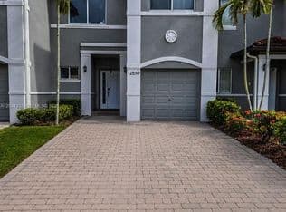 3-bedroom Townhouse — 12850 SW 28th Ct, Miramar, 33027