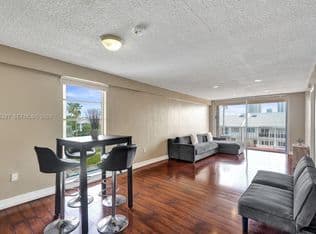 1+1 Condo — 3716 NE 168th St APT 301, North Miami Beach, 33160