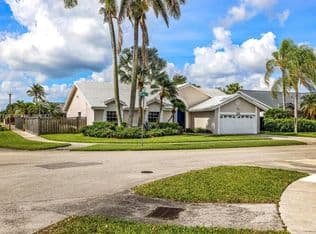4-bedroom Single-Family Home — 14500 SW 161st St, Miami, 33177