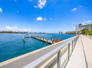 2+1 Condo — 1000 West Ave APT 702, Miami Beach, 33139