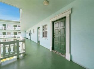 2-bedroom Condo — 4141 NW 44th Ave APT 321, Lauderdale Lakes, 33319