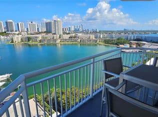 2-bedroom Condo — 18041 Biscayne Blvd APT 1405, Aventura, 33160
