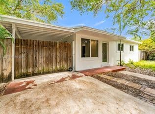 2+1 Müstakil ev — 3611 SW 36th St, Hollywood, 33023