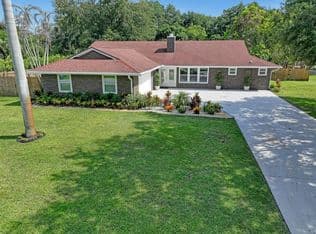 5-bedroom Single-Family Home — 6185 White Oak Court, Jupiter, 33458