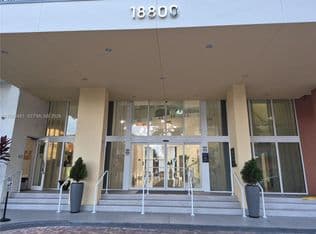 3+1 Condo — 18800 NE 29th Ave APT 718, Aventura, 33180