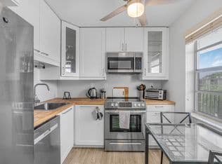 1-bedroom Condo — 3000 NW 48th Terrace #423, Lauderdale Lakes, 33313