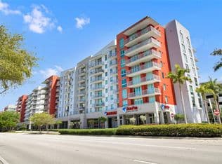 3-bedroom Condo — 7661 NW 107th Ave APT 501, Doral, 33178