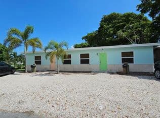 4-bedroom Property — 306 NE 13th Avenue, Pompano Beach, 33060