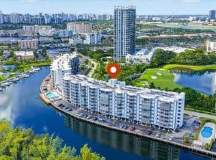 1+1 Condo — 300 Diplomat Parkway #606, Hallandale Beach, 33009