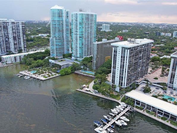 2-bedroom Condo — 1925 Brickell Ave #1501-D, Miami, FL 33129