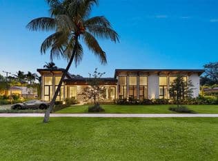 6-bedroom Single-Family Home — 6716 San Vicente Street Coral, Gables, 33146