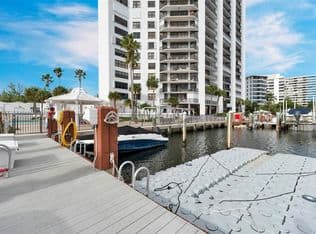 2+1 Condo — 300 Three Islands Blvd APT 305, Hallandale, 33009