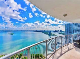 2+1 Condo — 1750 N Bayshore Dr APT 2202, Miami, 33132