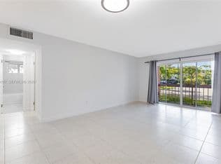 2+1 Condo — 7705 Camino Real #101, Miami, 33143