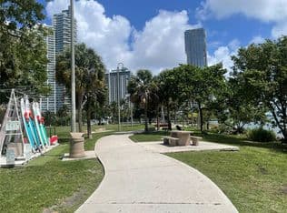 2+1 Condo — 1750 N Bayshore Dr APT 2814, Miami, 33132