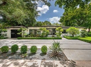3-bedroom Single-Family Home — 831 Cortez St, Coral Gables, 33134
