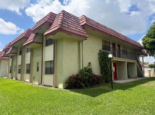 2+1 Condo — 3253 NW 104th Avenue #3253, Pompano Beach, 33065