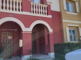 3+1 Townhouse — 8938 SW 19th St #904, Hollywood, 33025